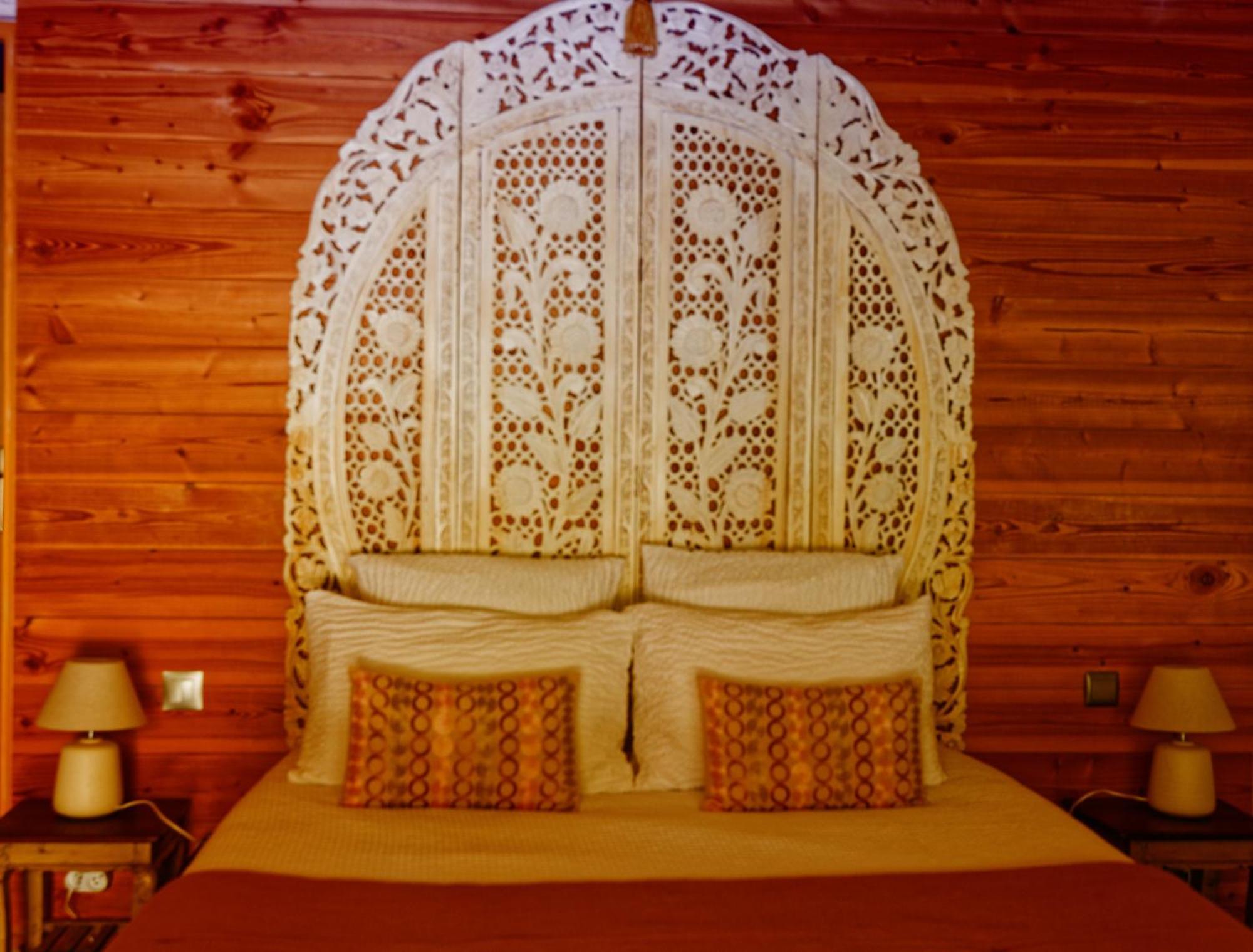 Couleurs Du Sud Bed and Breakfast Vallon-Pont-dʼArc Eksteriør billede